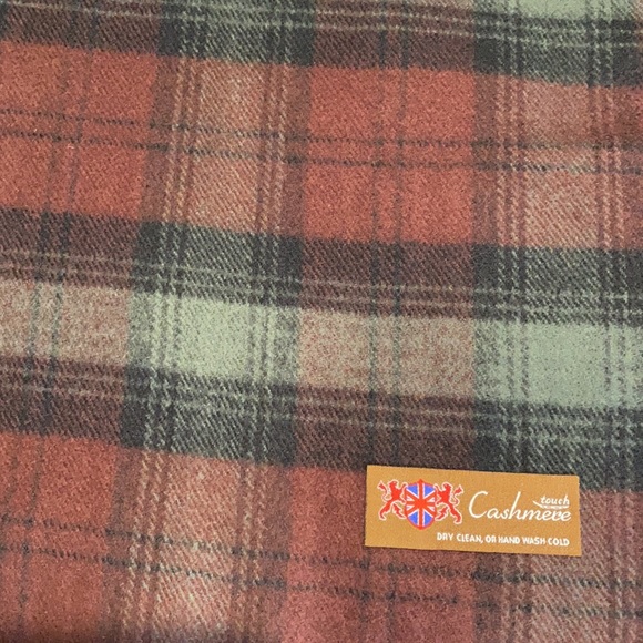 Touch Cashmere Brown and Green Plaid Scarf EUC - Picture 6 of 6